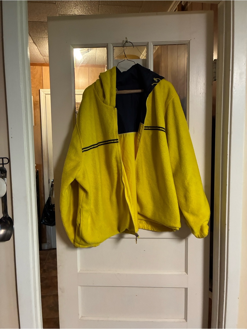 Windbreaker - Picture 9 of 13
